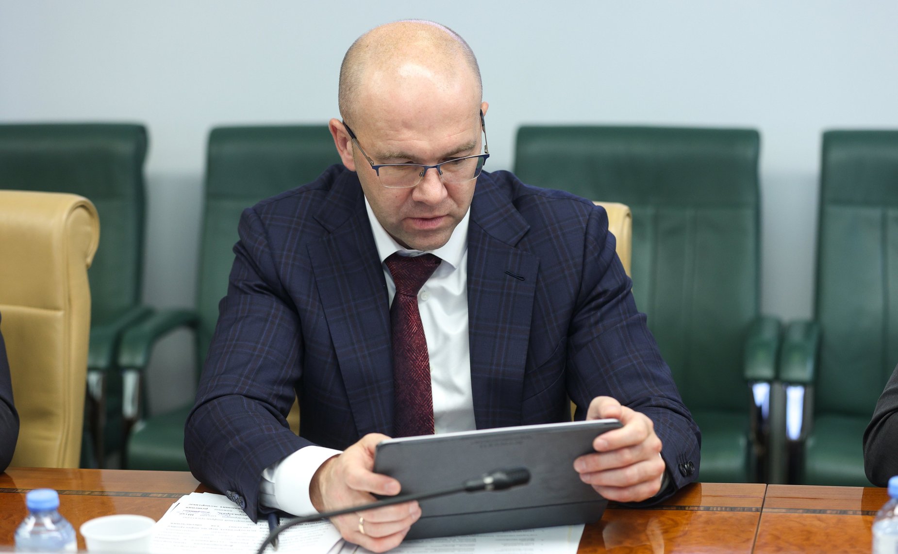 Круглый стол Комитета Совета Федерации по экономической политике «Международная кооперация и экспорт: донастройка в условиях формирования новой географии российского экспорта»