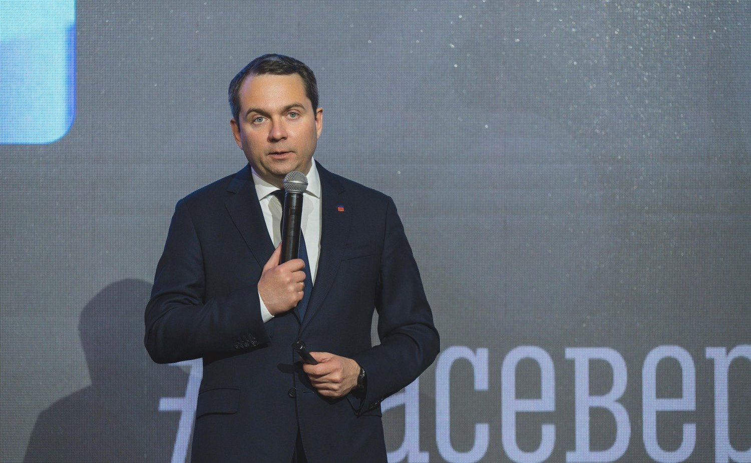 Елена Дягилева приняла участие в заслушивании ежегодного отчёта о деятельности регионального правительства перед депутатами Мурманской областной Думы