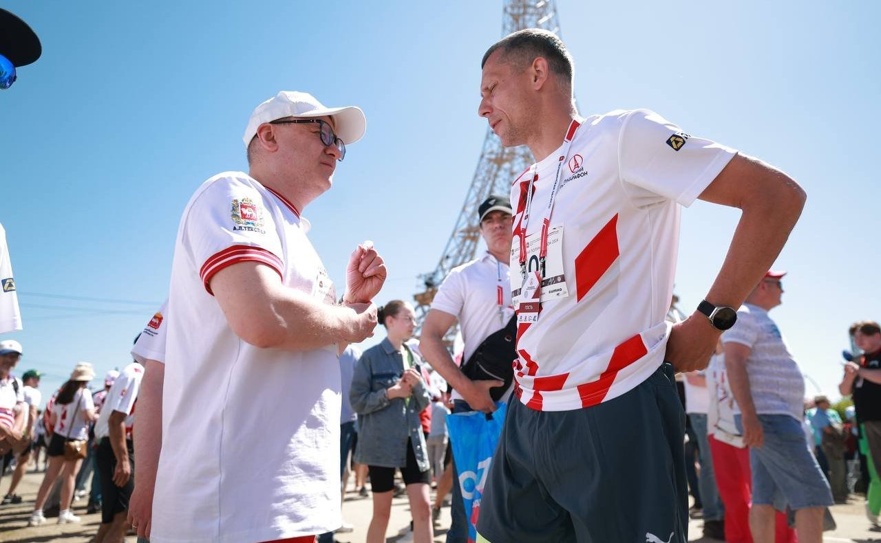 Маргарита Павлова приняла участие в стартовом этапе полумарафона — «Парижской миле»