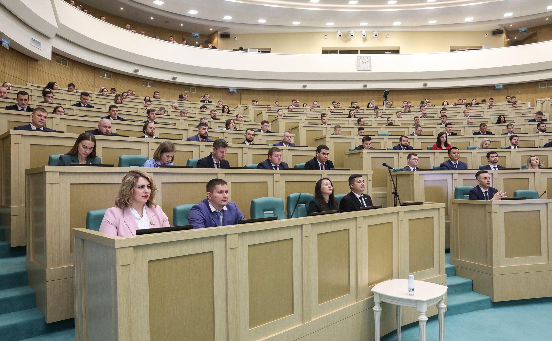 Пленарное заседание Палаты молодых законодателей при Совете Федерации