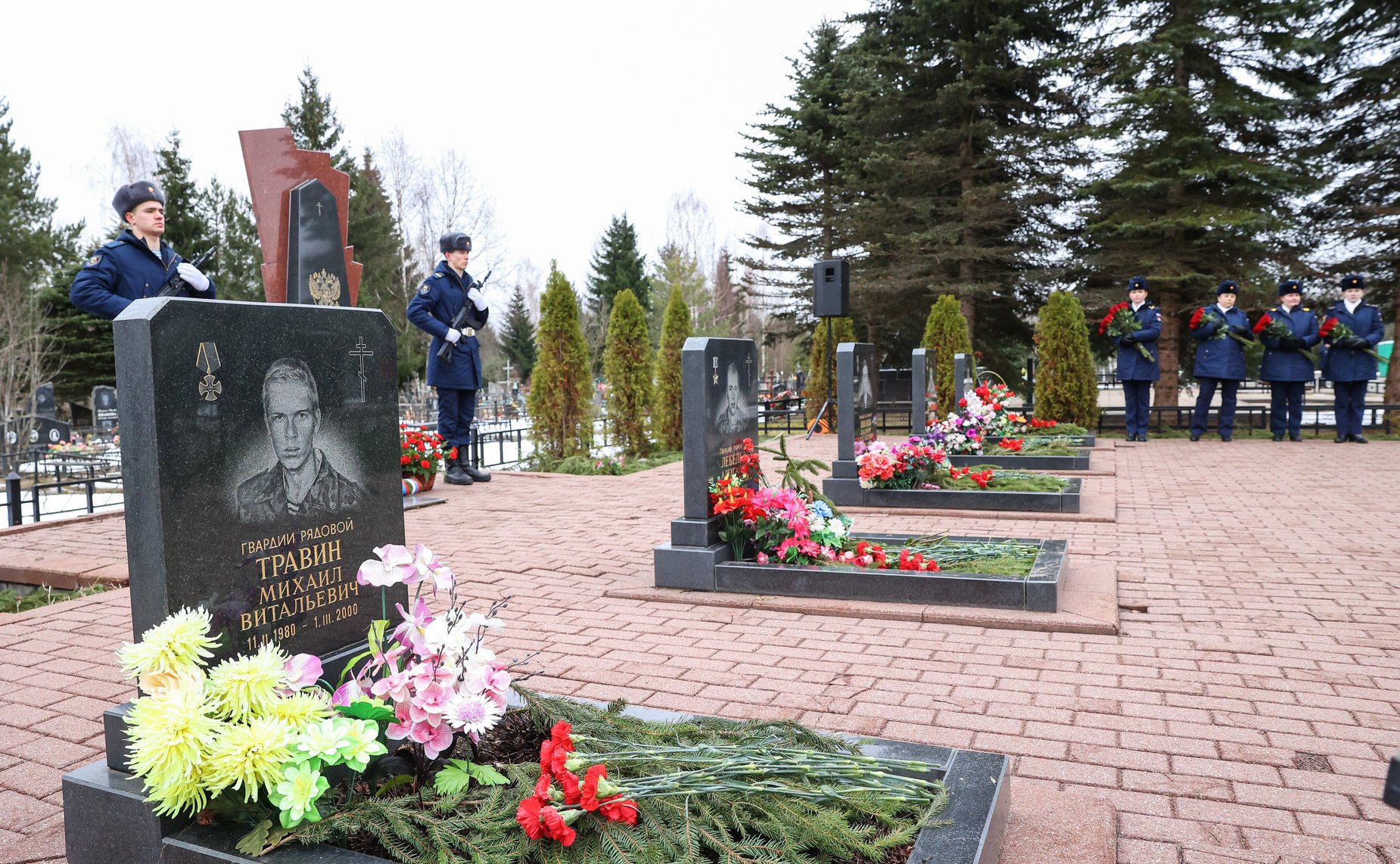 В Псковской области почтили память бойцов, погибших в неравном бою в Аргунском ущелье в 2000 году (фото Григорий Надток)