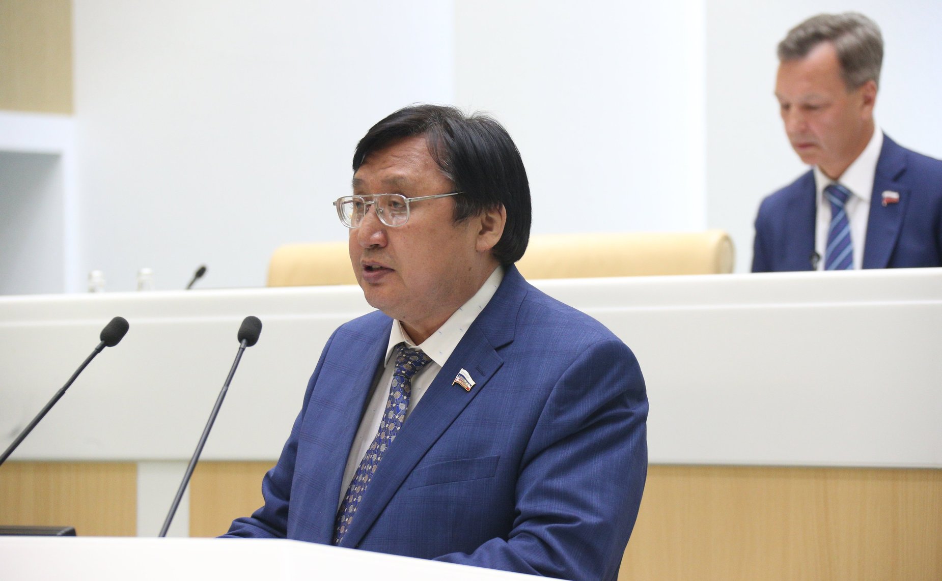 Александр Акимов