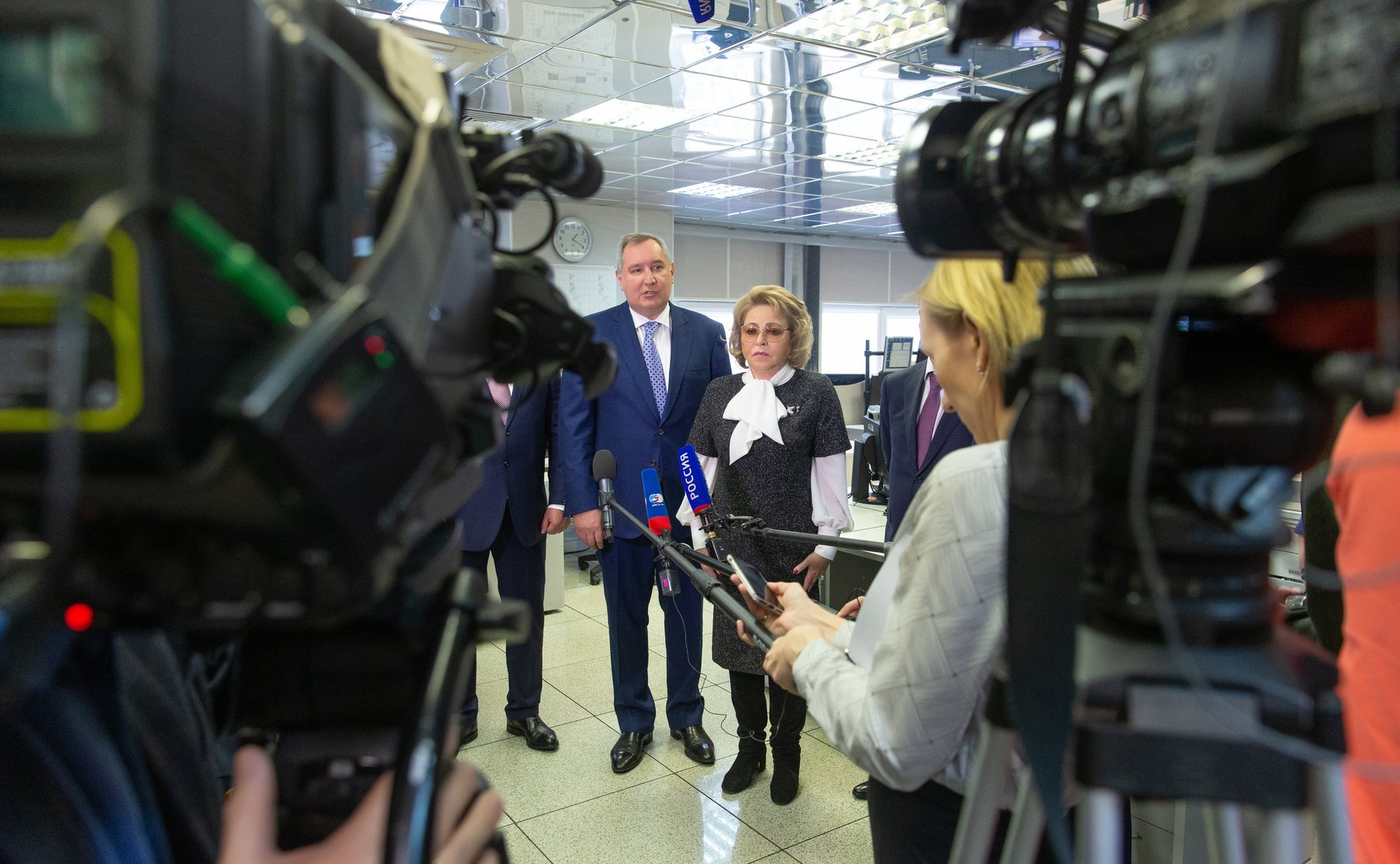 В. Матвиенко посетила Научный центр оперативного мониторинга Земли РКС