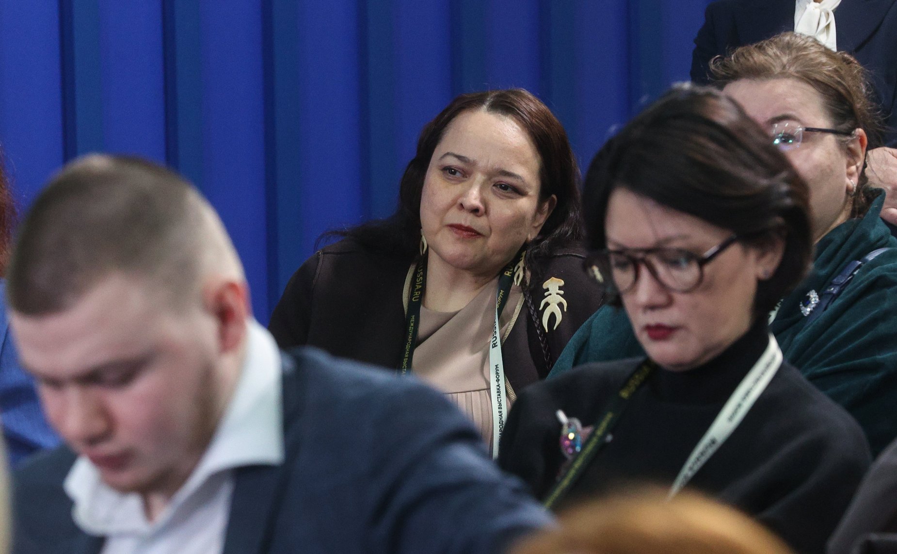 Тематическая сессия «Инвестиции в экономику – инвестиции в семью» (в рамках Всероссийского женского форума «Женщины: сохраняем традиции – развиваем Россию»)