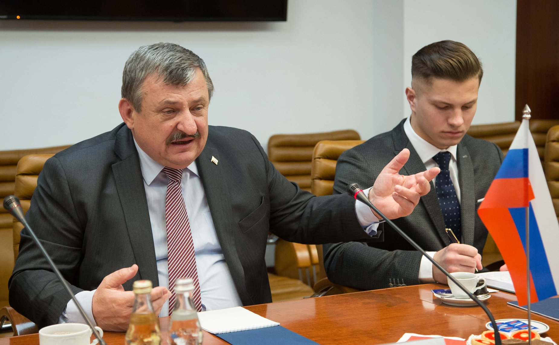 Встреча В. Бондарева с председателем Комитета по обороне и безопасности Национального совета Словацкой Республики Антоном Грнко