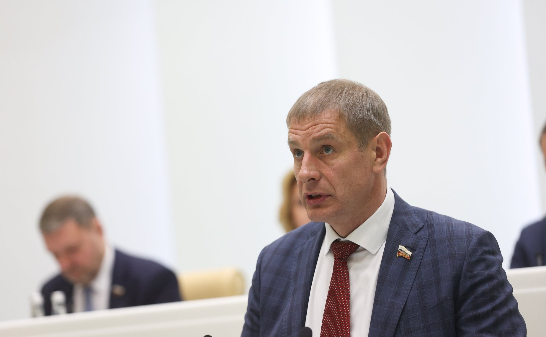 Олег Земцов