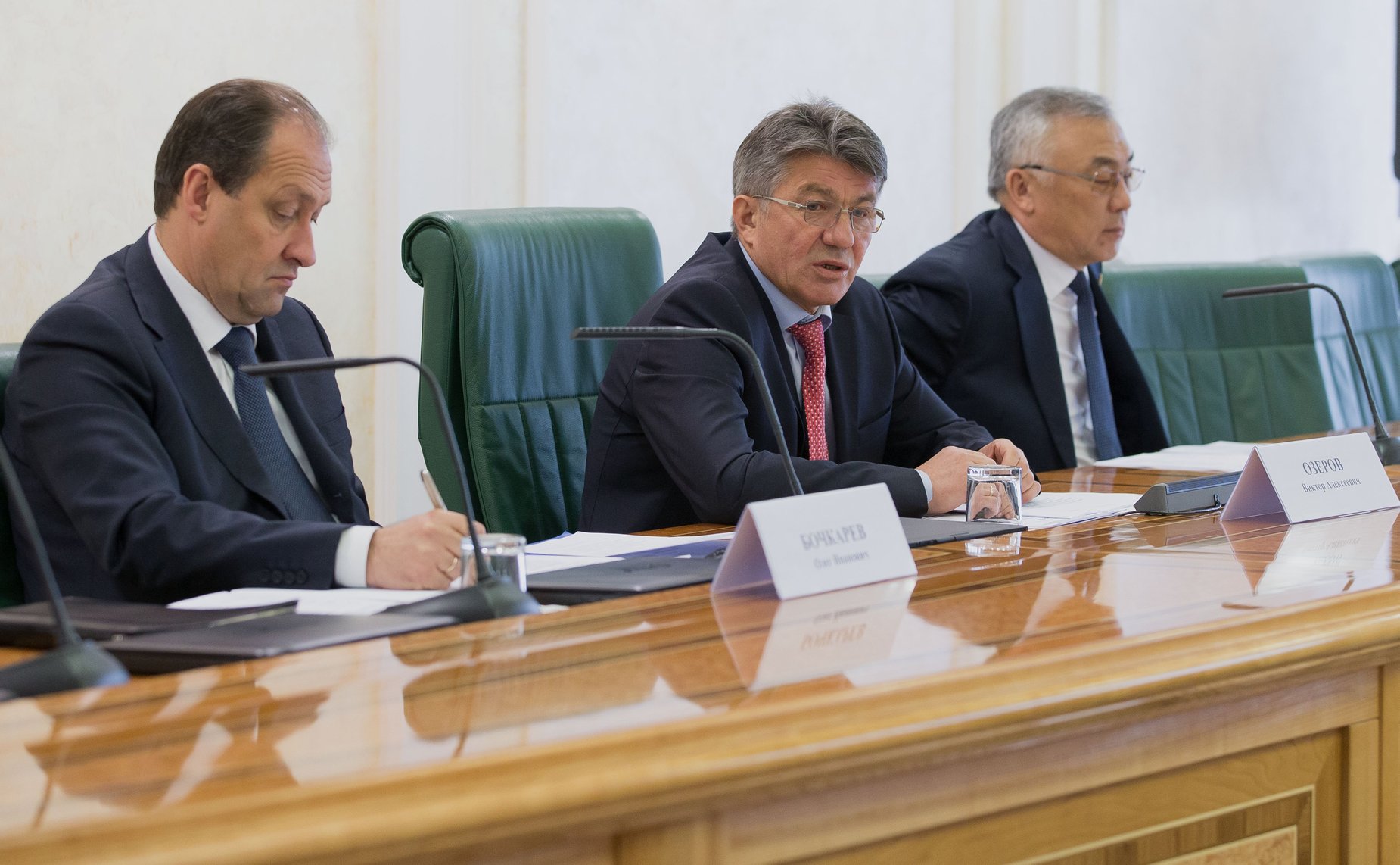 В СФ состоялось заседание Совета по законодательному обеспечению оборонно-промышленного комплекса и военно-технического сотрудничества на тему «О приоритетных направлениях развития оборонно-промышленного комплекса Российской Федерации: нормативно-правовое