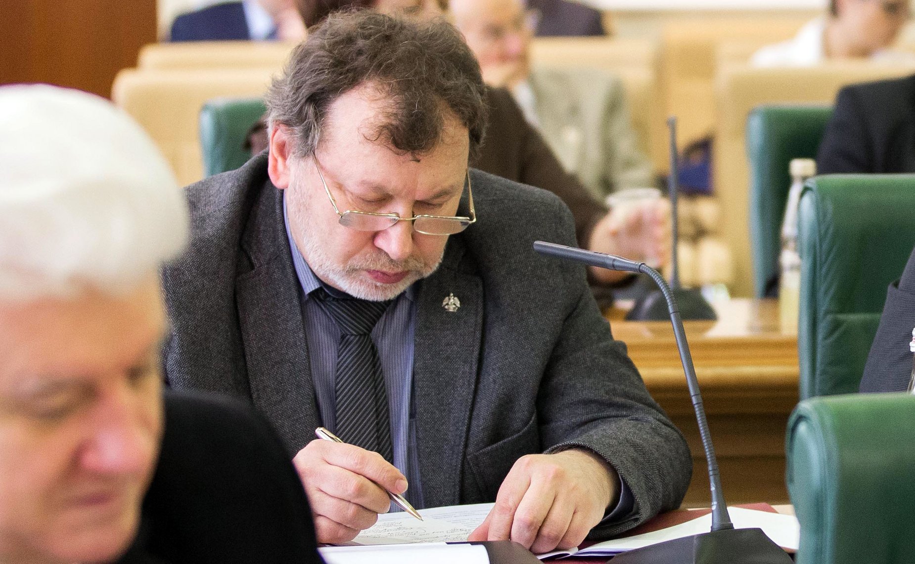 «Круглый стол» на тему «Вопросы сохранения и развития народного творчества в РФ» 3