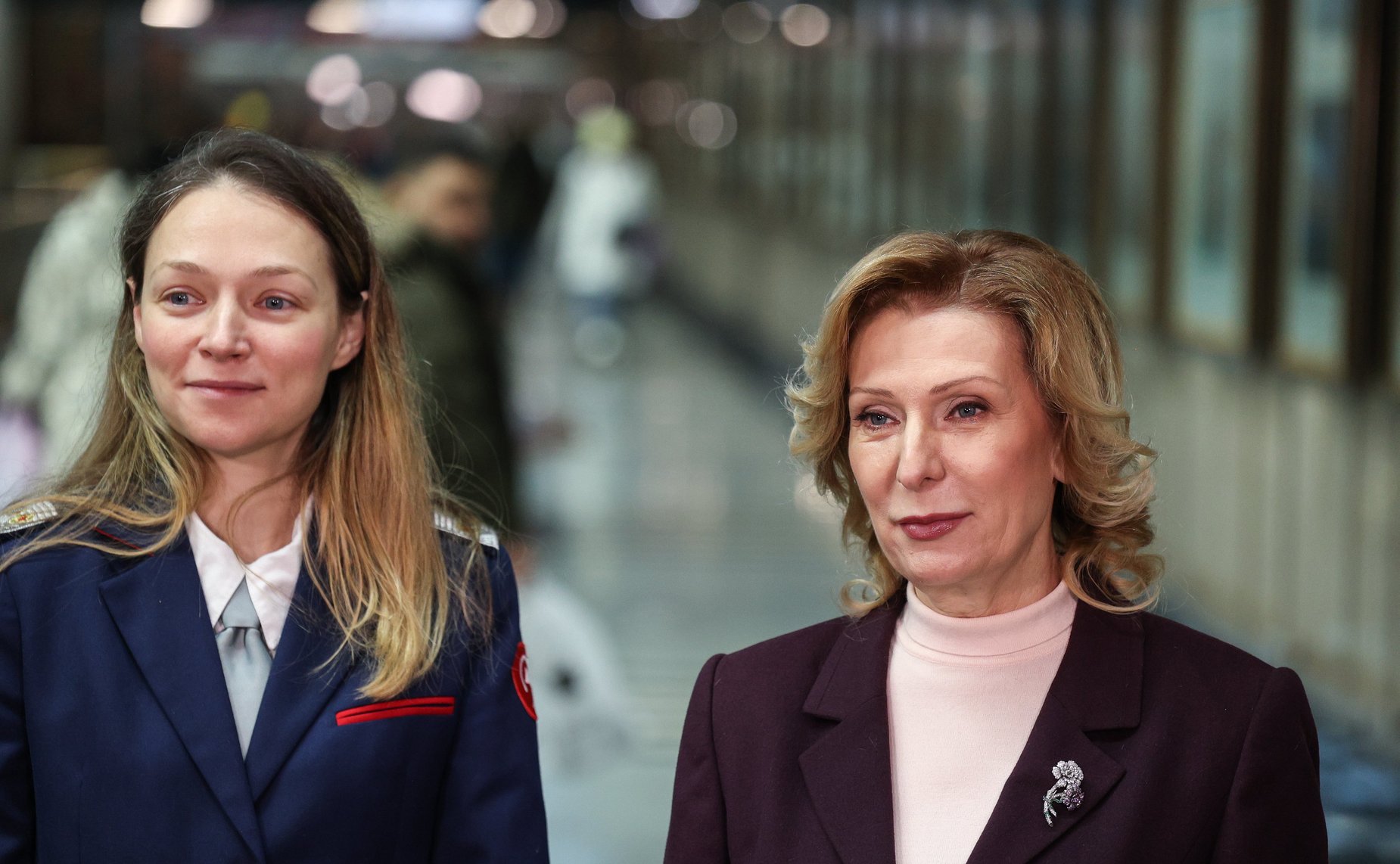 Заместитель Председателя СФ Инна Святенко открыла фотовыставку «30 лет Совету Федерации» на станции метро «Выставочная»