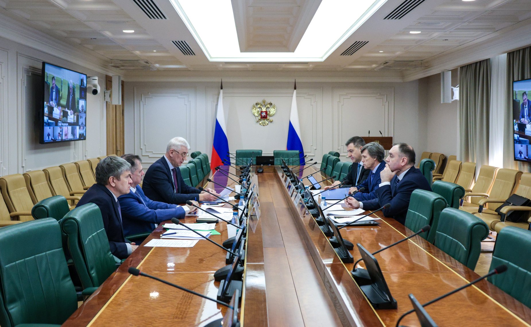 Совещание Комитета СФ по экономической политике «О подготовке комплекса мер по восстановлению судоходства в бассейне реки Амур: развитие пассажирских и грузовых перевозок»