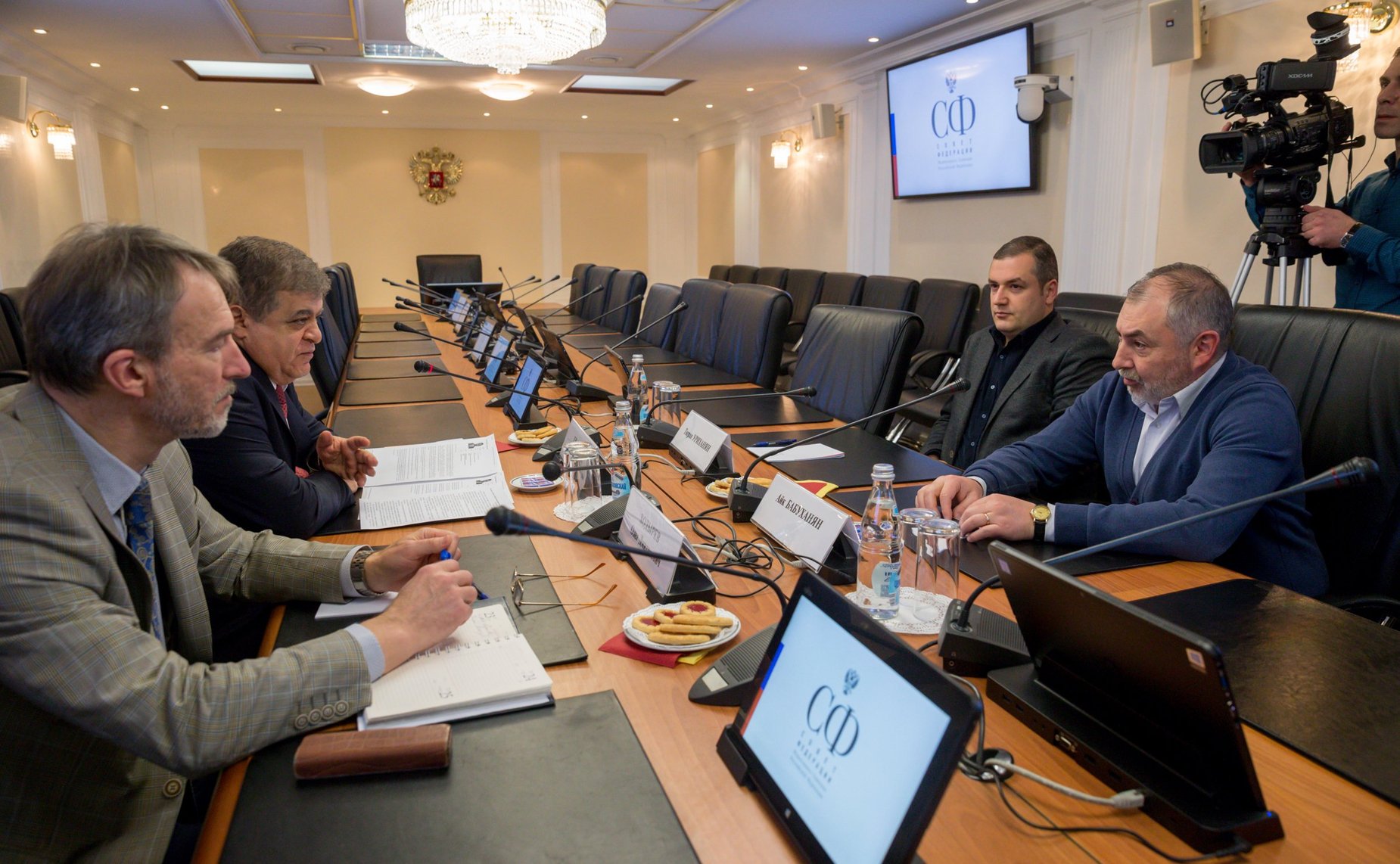 В. Джабаров провел встречу с депутатом Парламента Армении, членом ПА ОБСЕ Т. Уриханяном