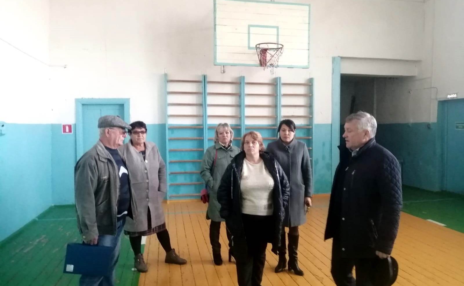 Сергей Михайлов в рамках региональной недели посетил объекты социальной инфраструктуры сел Кыринского района