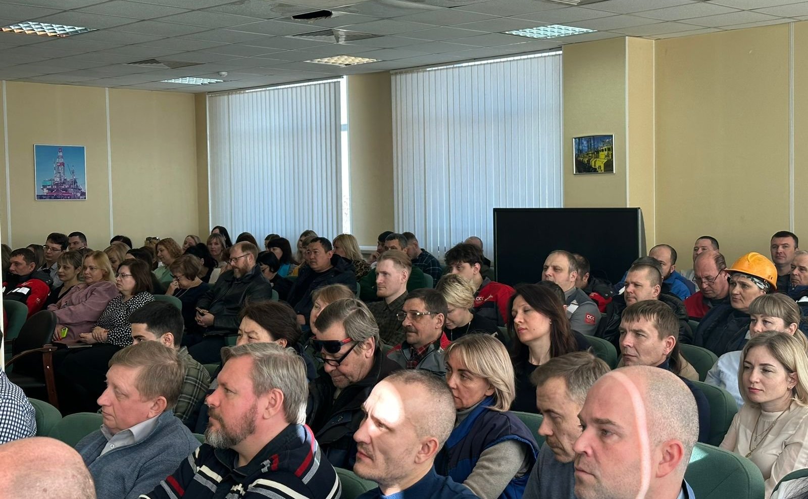 Александр Башкин провел встречи со студентами и преподавателями Астраханского государственного университета