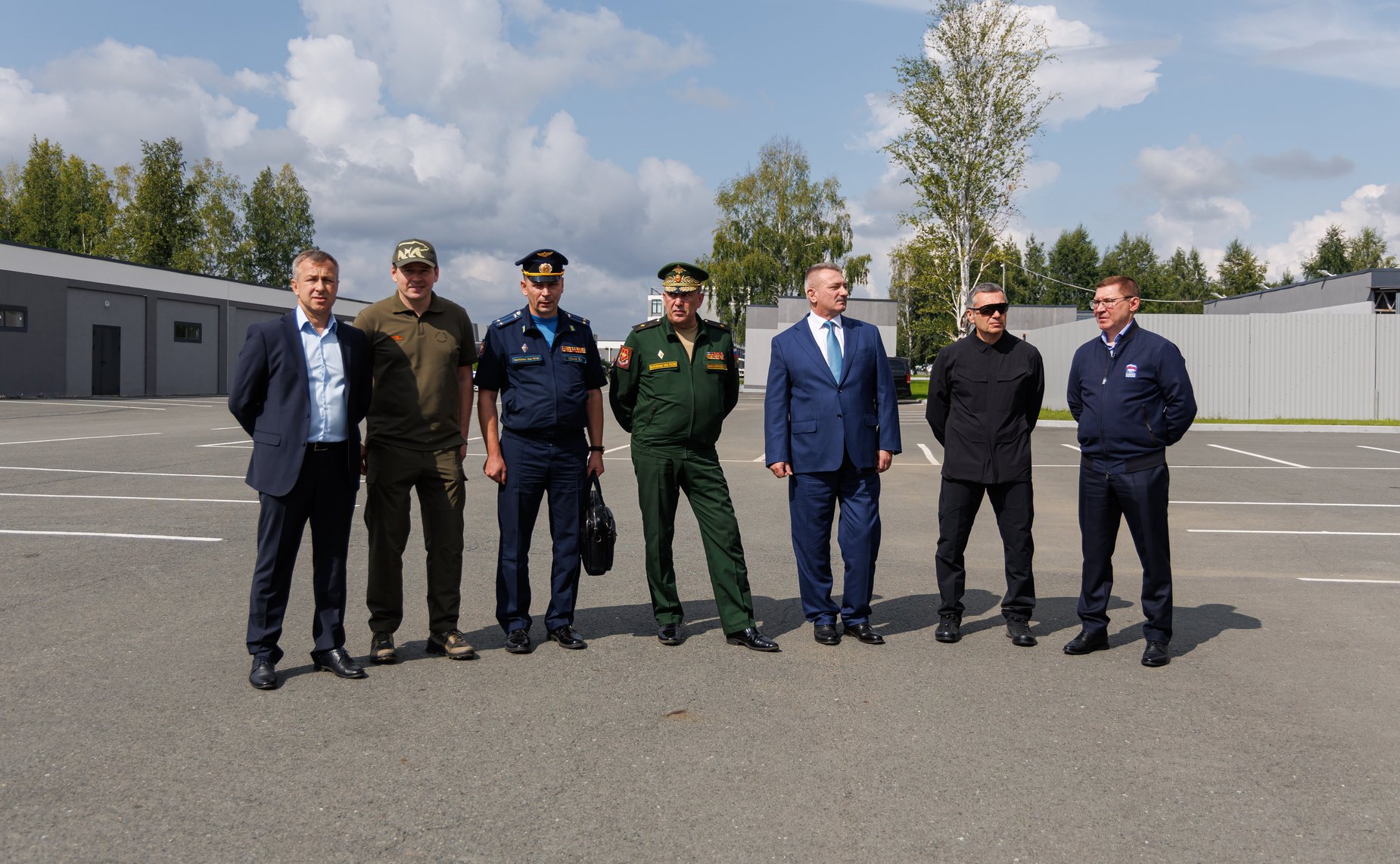 Первый заместитель Председателя Совета Федерации Владимир Якушев в ходе рабочей поездки в Свердловскую область принял участие в мероприятиях, направленных на поддержку участников специальной военной операции и развитие социальной инфраструктуры региона