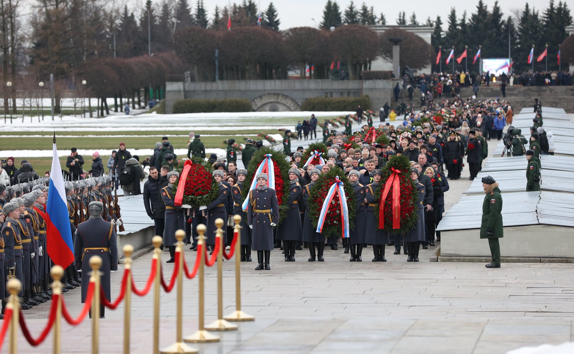 Валентина Матвиенко приняла участие в мероприятиях, посвященных 79-й годовщине полного освобождения Ленинграда от фашистской блокады