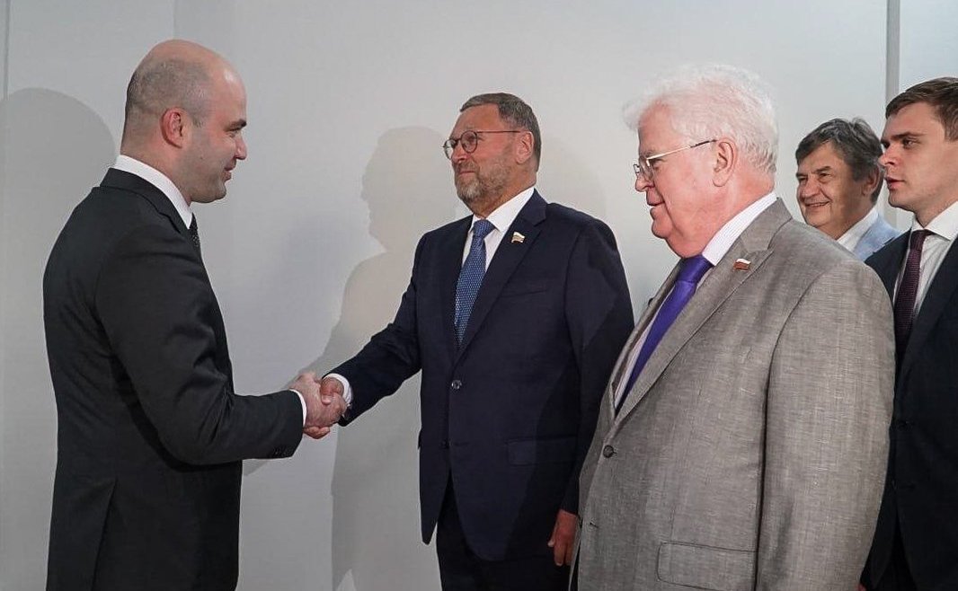 Делегации Совета Федерации приняла участие в праздничных мероприятиях по случаю 15- летия признания независимости Республики Абхазия