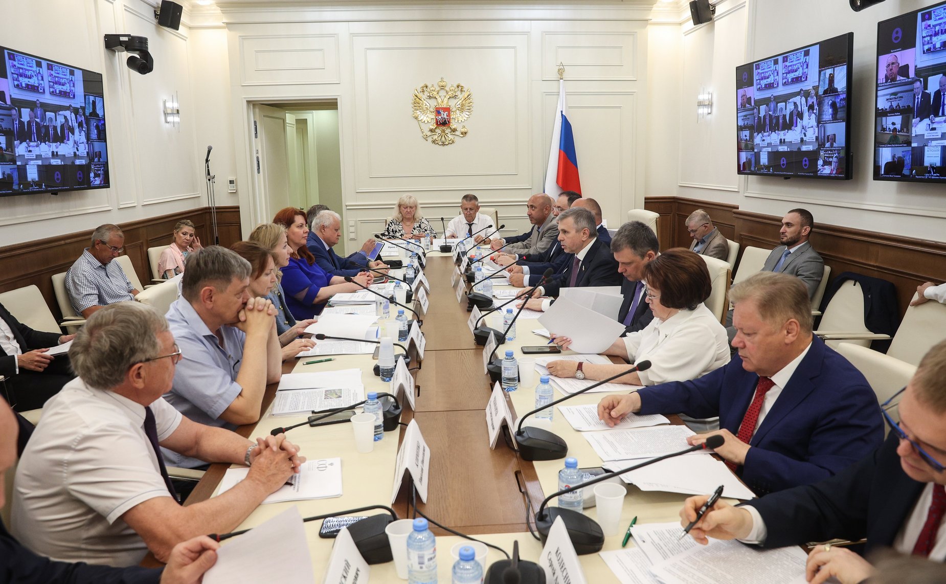 Круглый стол Комитета Совета Федерации по аграрно-продовольственной политике и природопользованию «Проблемы и перспективы развития селекции и семеноводства в Российской Федерации»