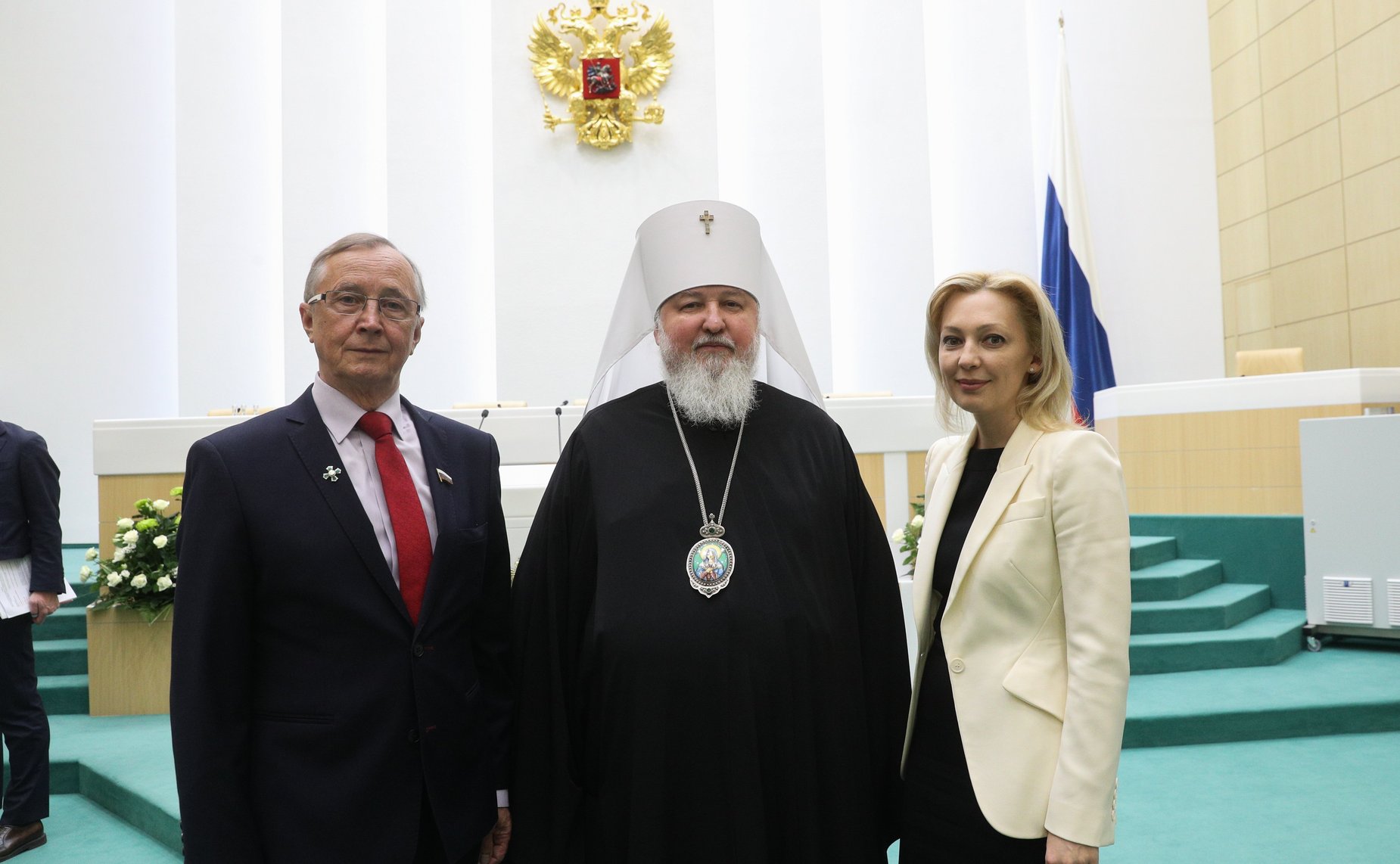 Пленарное заседание Х Парламентских встреч в рамках ХХХ Международных образовательных чтений «К 350-летию со дня рождения Петра I: секулярный мир и религиозность»