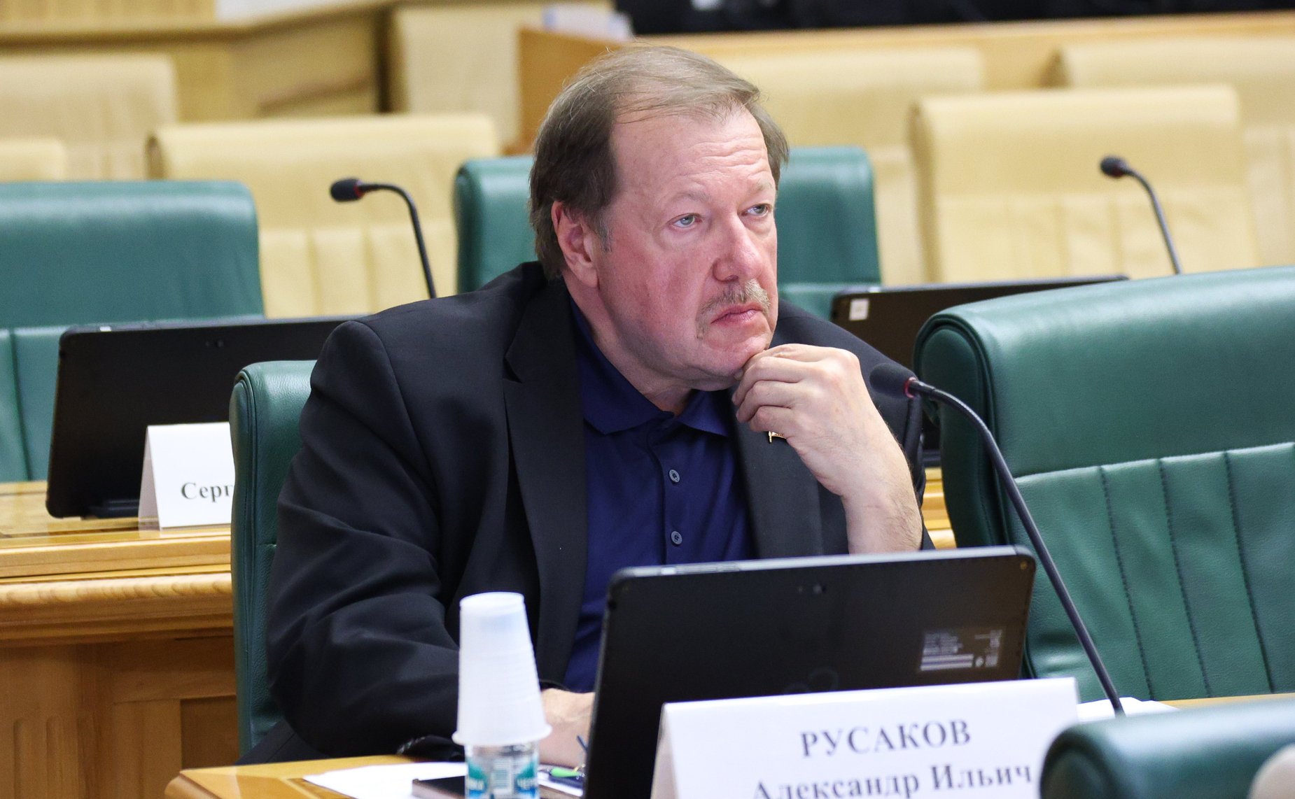 Александр Русаков