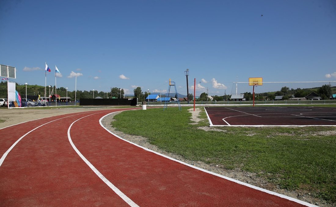 Татьяна Гигель в ходе поездки в регион приняла участие в торжественном открытии районного стадиона «Олимп»