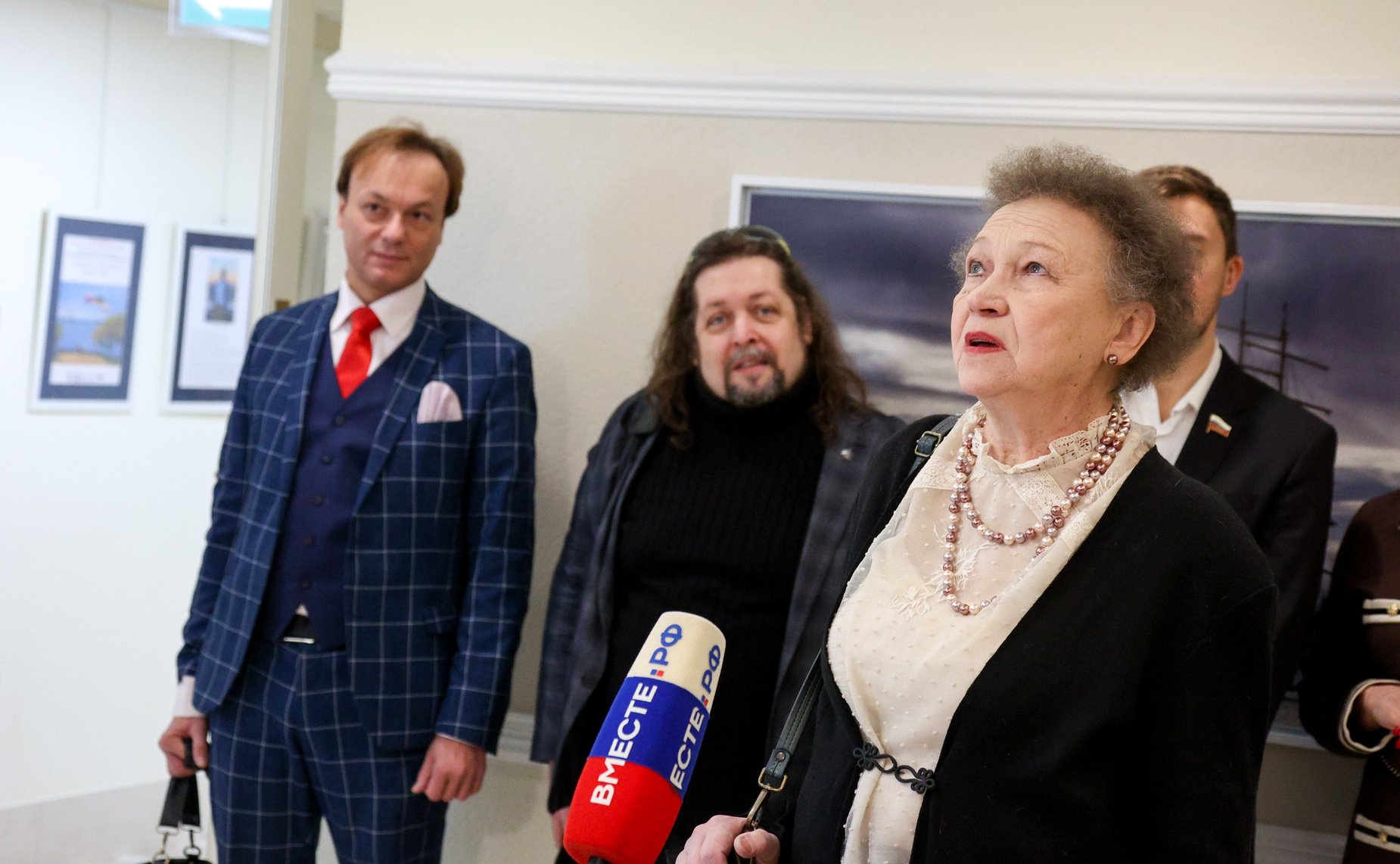 Церемония открытия выставки живописи А. Буртасенкова «Под Русским небом Крыма»