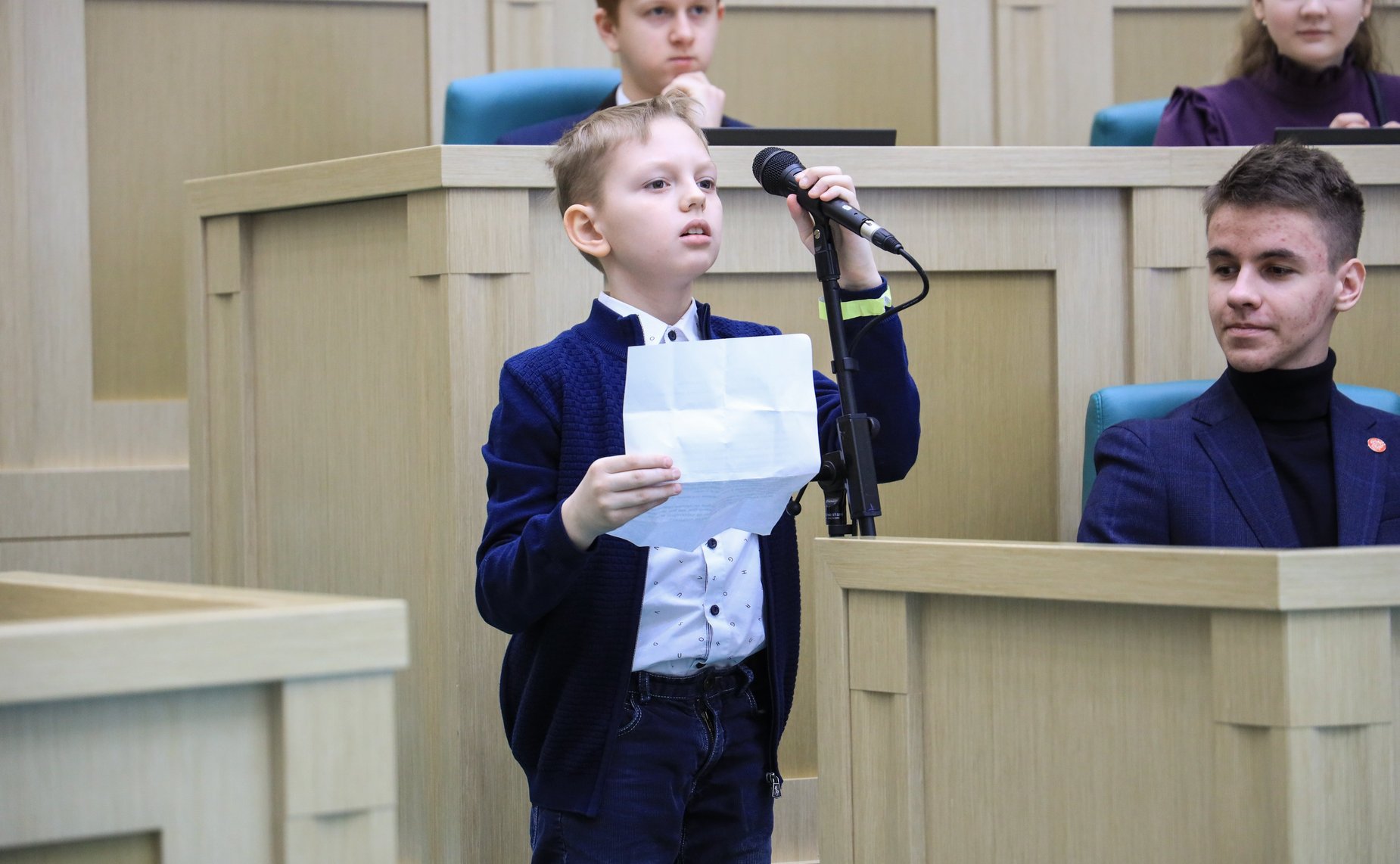 Встреча сенатора РФ Александра Карелина с детьми членов профсоюза СФ и экскурсия по зданию Совета Федерации