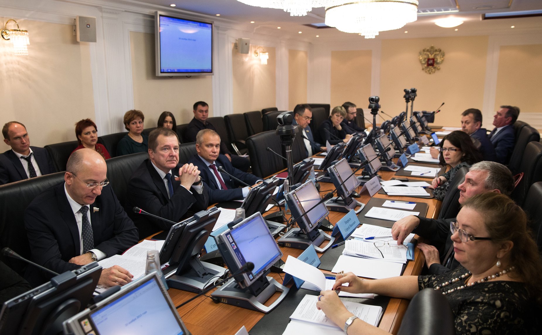 «Круглый стол» на тему «Муниципальная демократия в современной России: конституционно-правовой аспект»