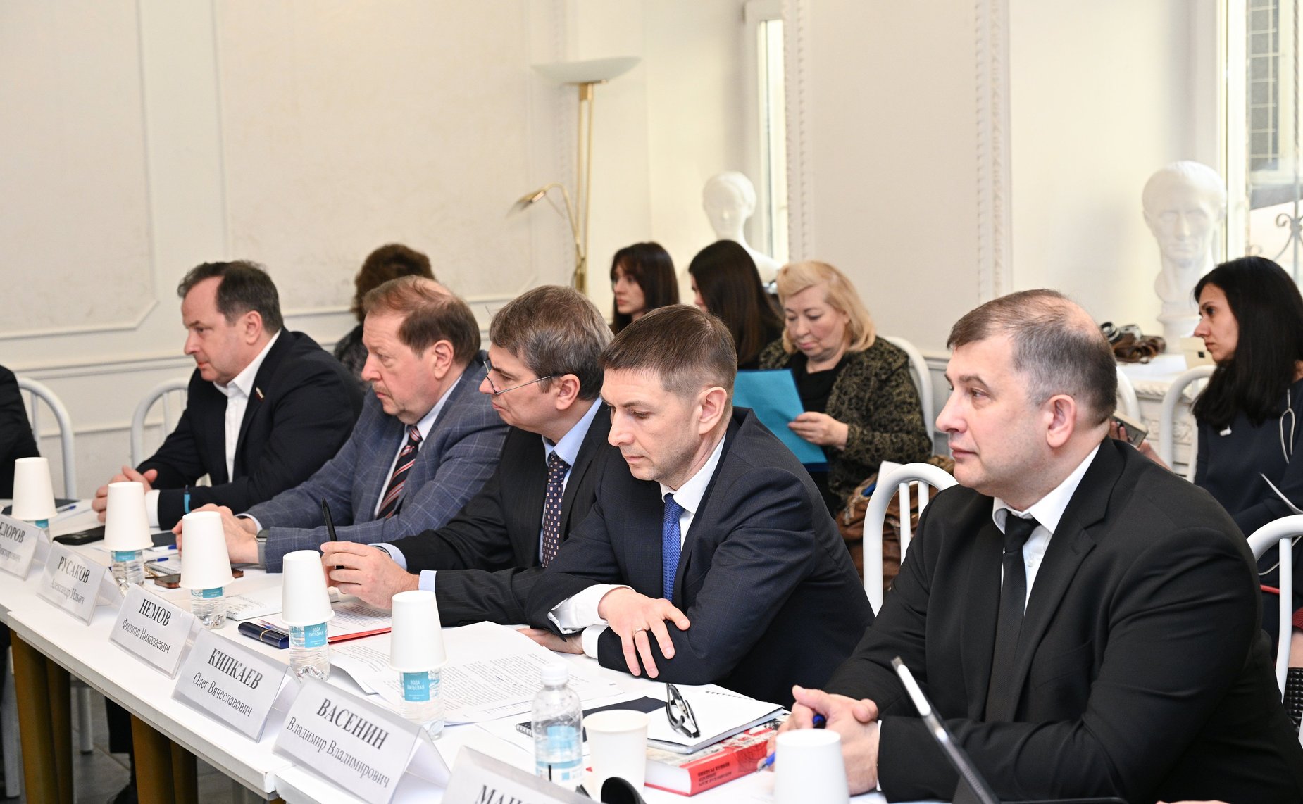 Круглый стол Комиссии СФ по информационной политике и взаимодействия со СМИ совместно с Союзом журналистов Москвы «Алгоритмы самозащиты: роль СМИ в схватке с кибермошейничеством»