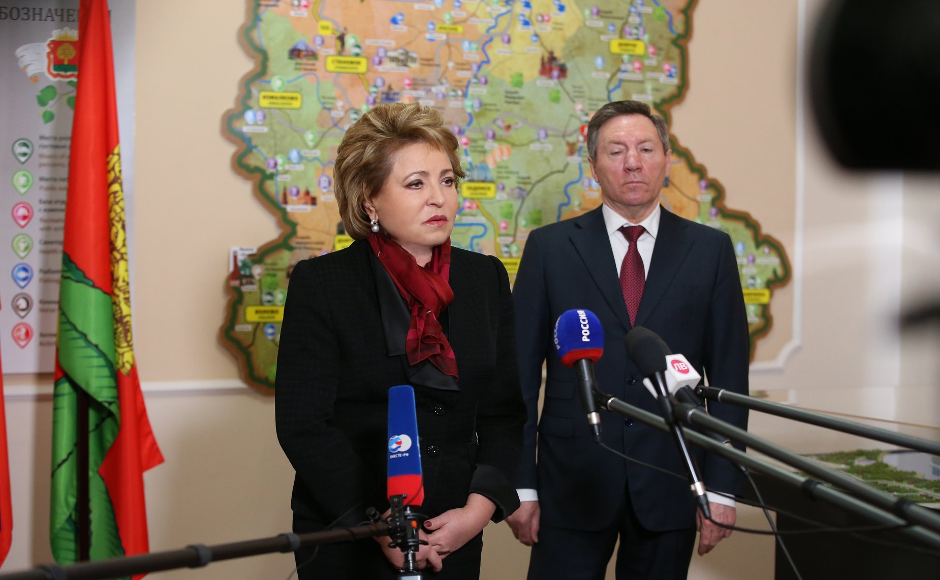 В. Матвиенко и О. Королев