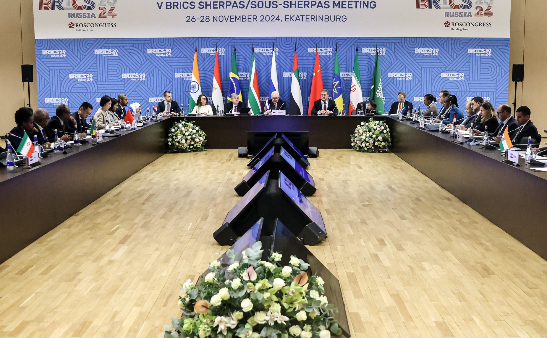 Константин Косачев принял участие в заседании шерп/су-шерп стран БРИКС в Екатеринбурге