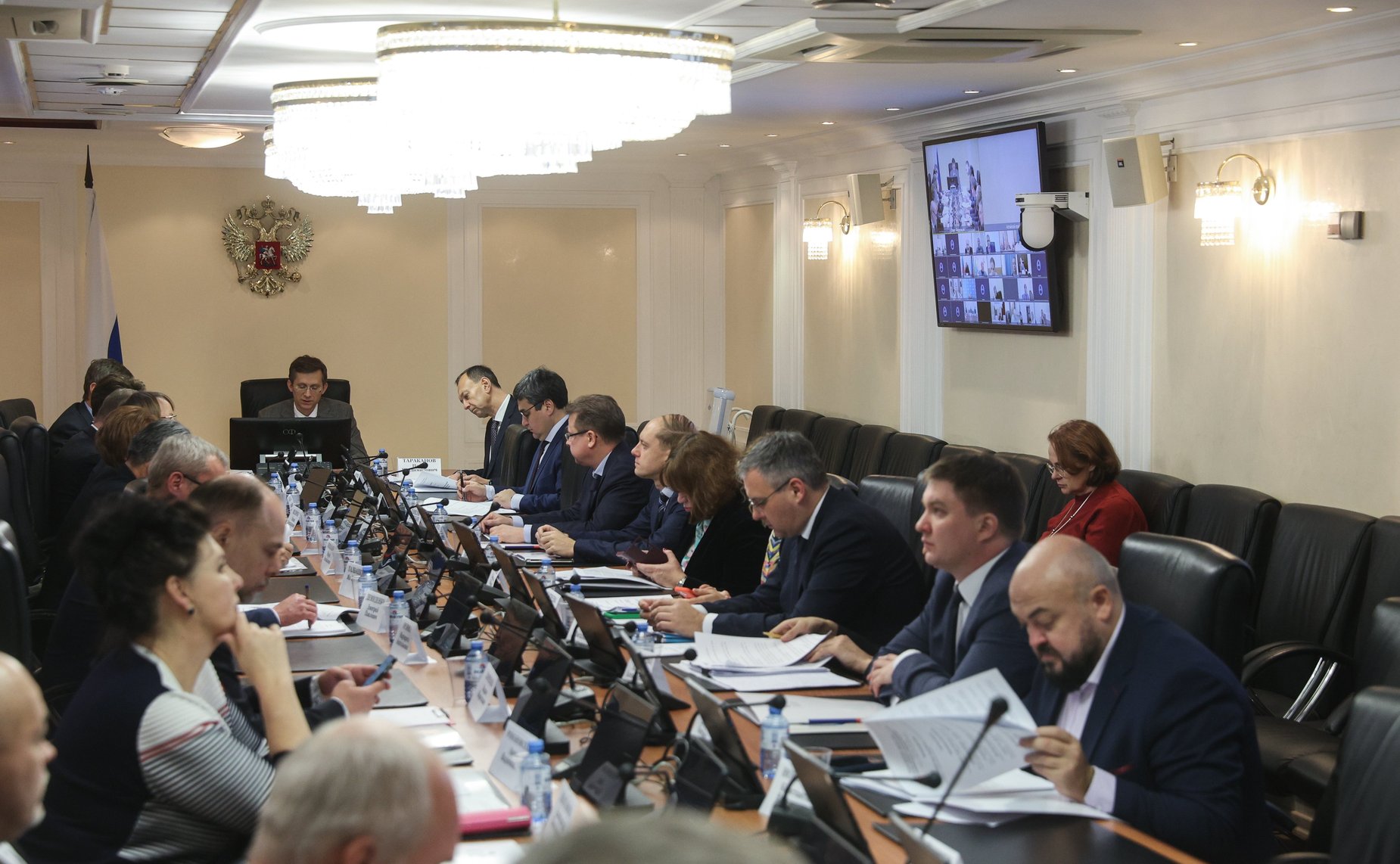 Круглый стол Комитета СФ по бюджету и финансовым рынкам «О влиянии специальных налоговых режимов на развитие предпринимательства в производственной сфере»