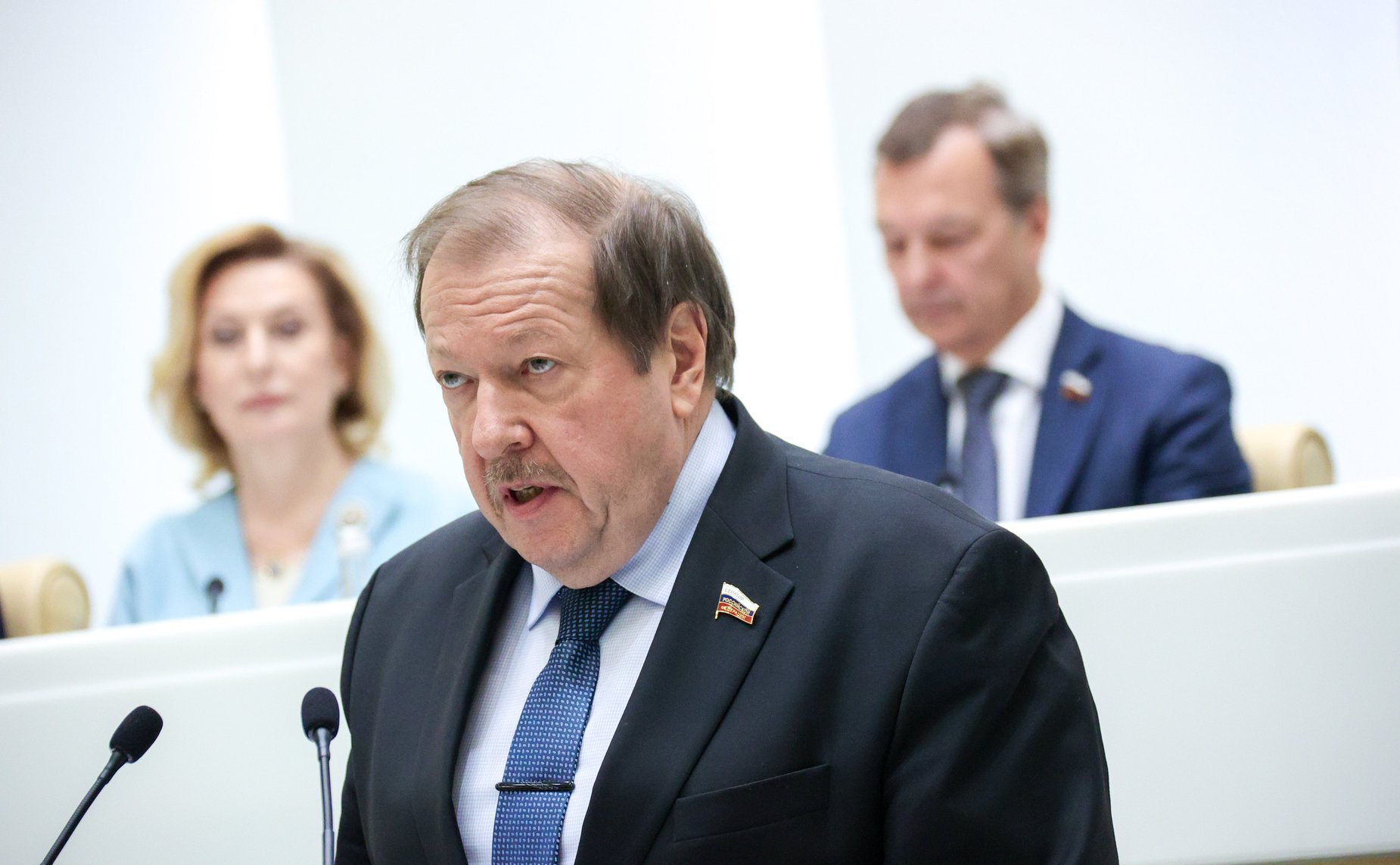 Александр Русаков