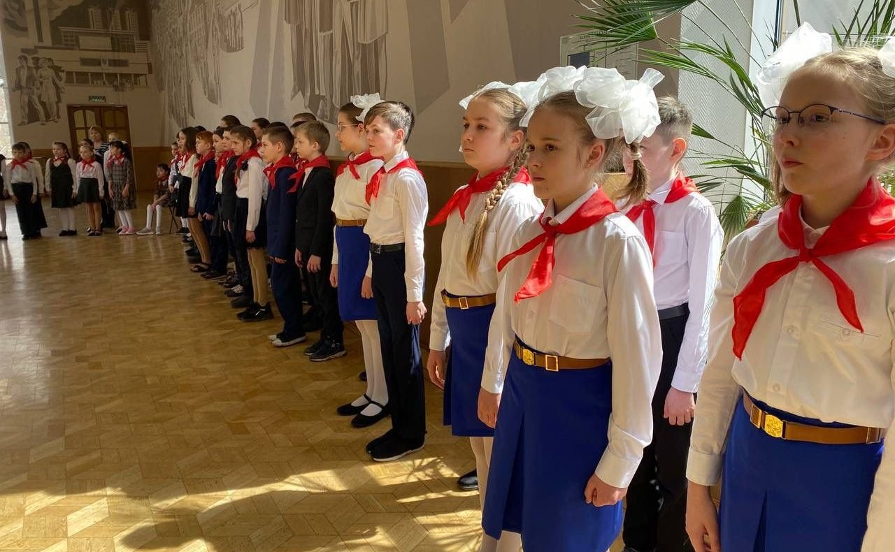 Айрат Гибатдинов принял участие в торжественном возложении цветов к памятнику Ленина совместно с губернатором Ульяновской области А. Русских