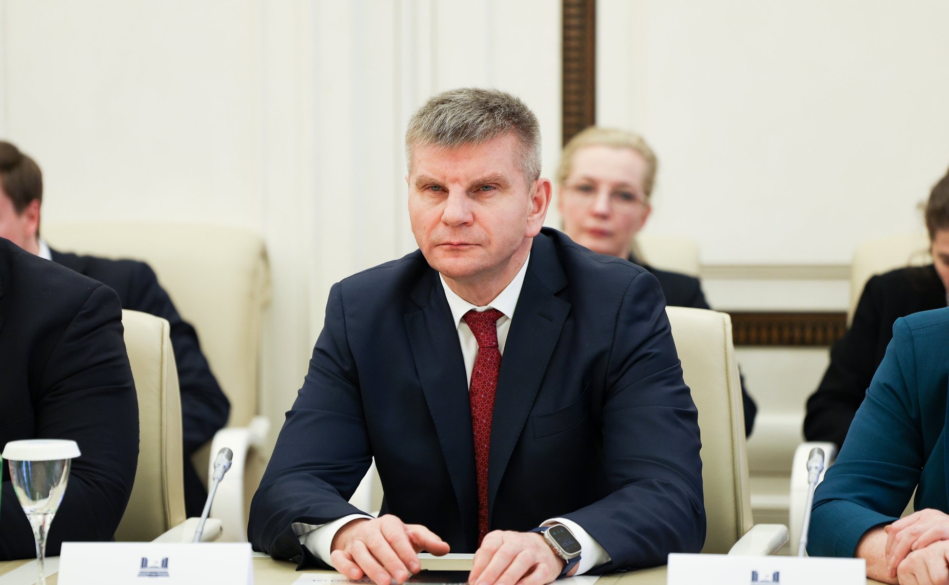Геннадий Голов