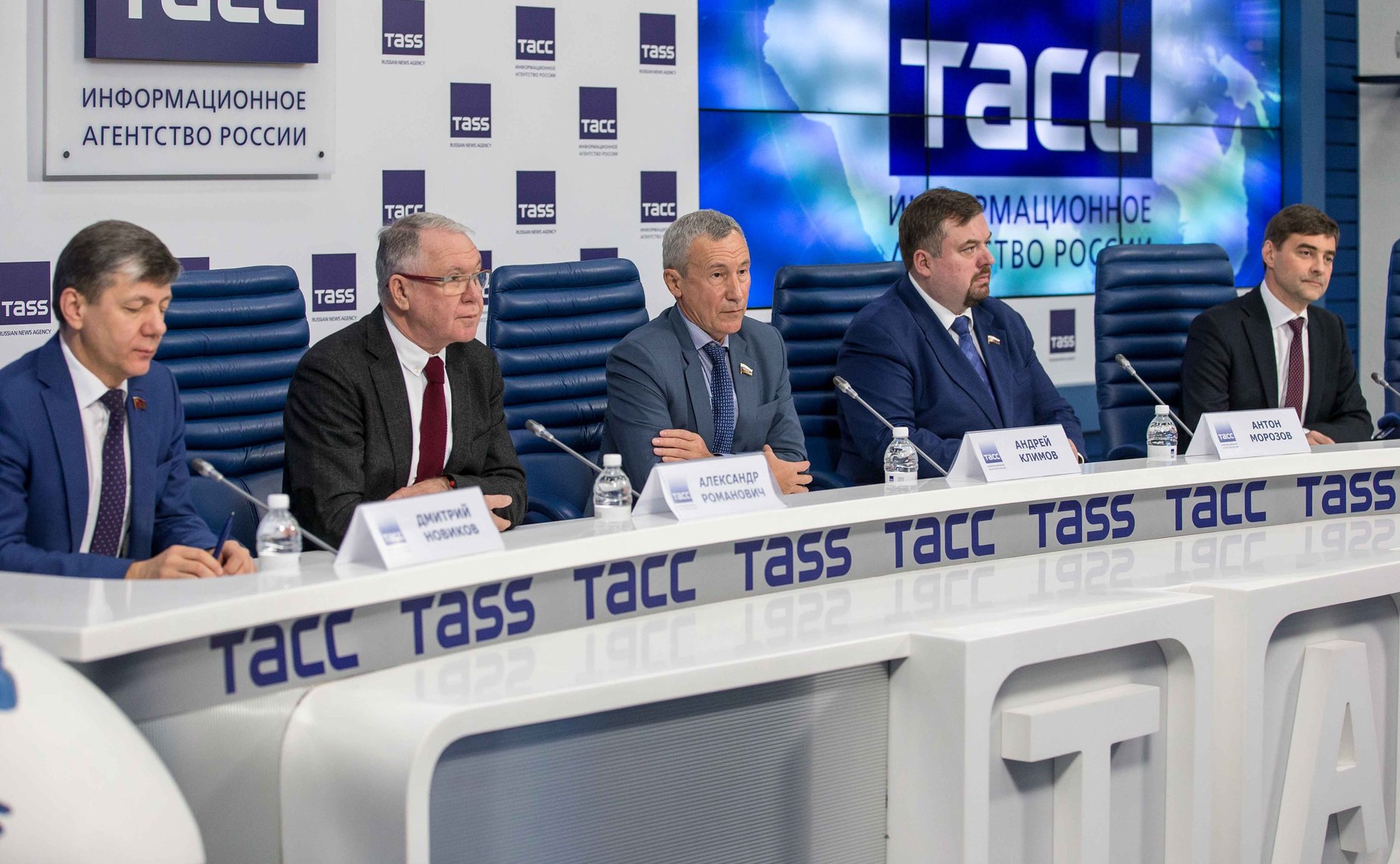 Д. Новиков, А. Романович, А. Климов, А. Морозов и С. Железняк