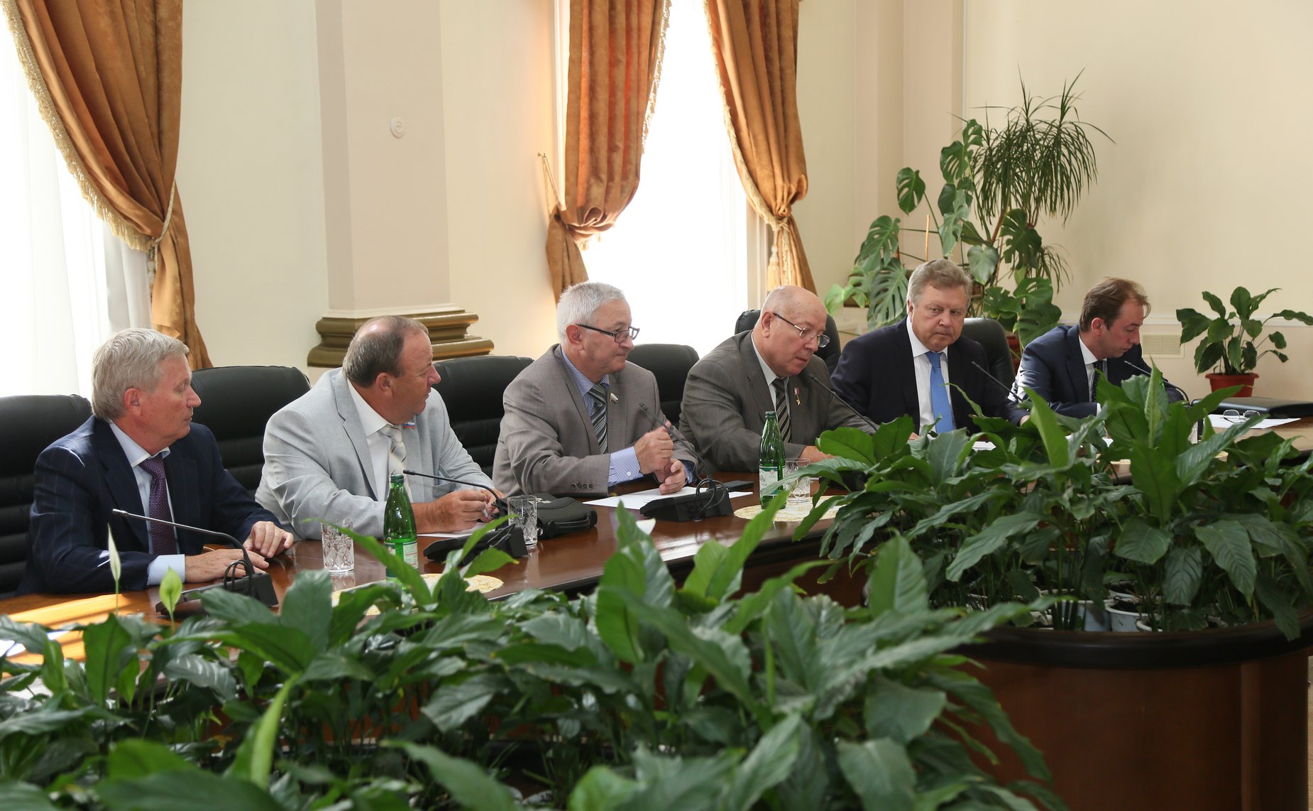 Комитет по обороне -5