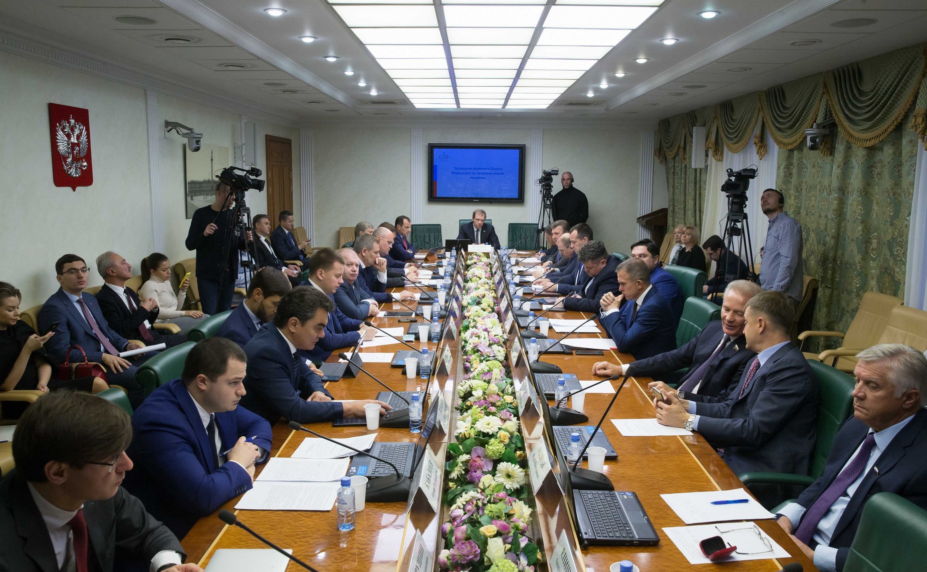 Заседание Комитета СФ по экономической политике