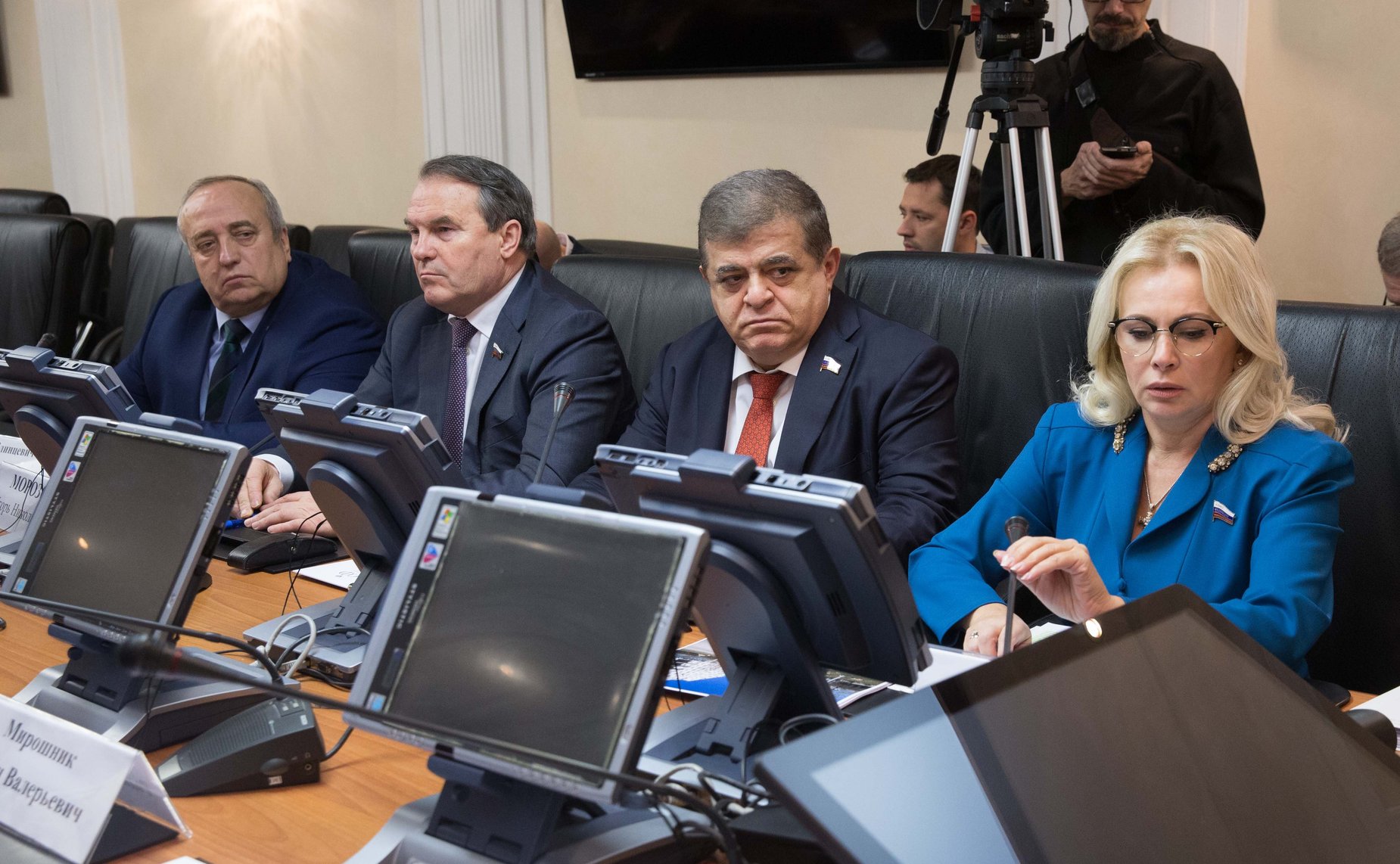 «Круглый стол» на тему «Пять лет после майдана: украинский кризис как поле информационной войны»