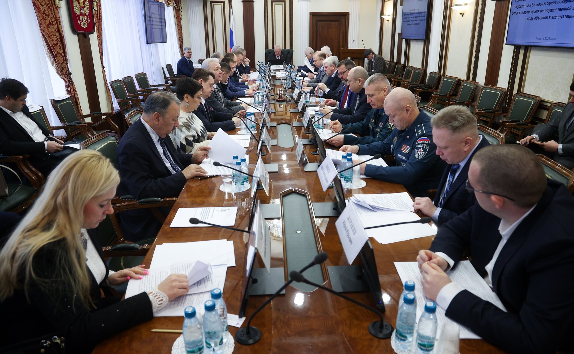 Круглый стол Комитета СФ по обороне и безопасности «Выстраивание эффективной модели взаимодействия государства и бизнеса в сфере пожарной безопасности. Вопросы проведения негосударственной экспертизы при вводе объектов в эксплуатацию»