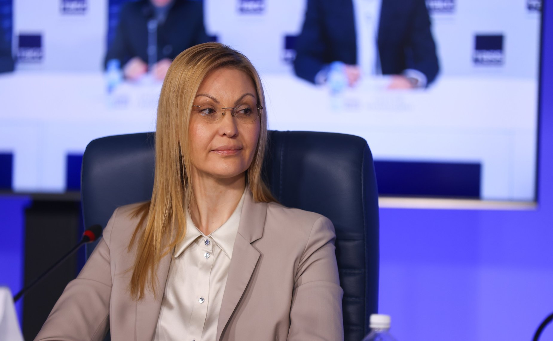 Пресс-конференция, посвященная обсуждению построения единой социальной архитектуры для улучшения качества жизни россиян и приуроченная к V международному форуму социальных технологий «Социо»