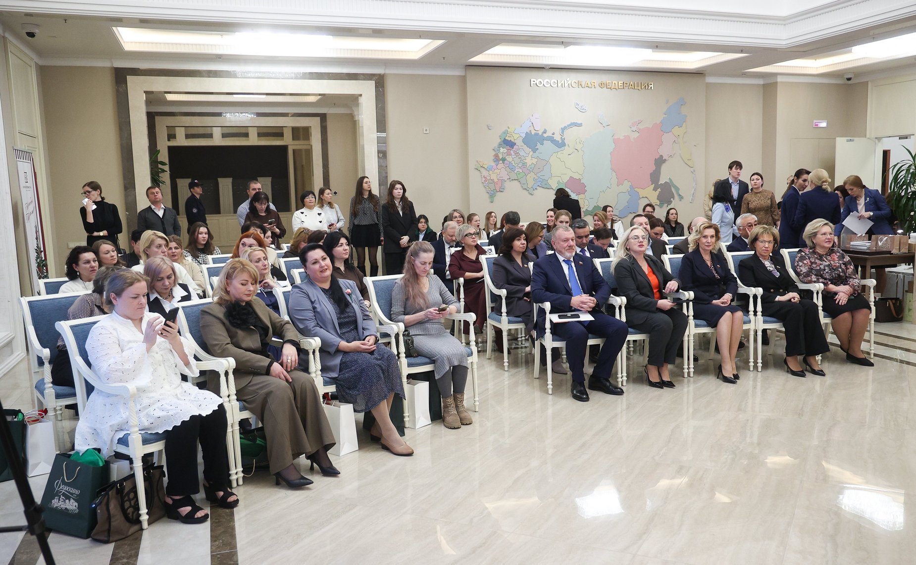 Торжественное открытие выставки лучших работ VII Всероссийского конкурса ватного мастерства «Россия многоликая: героический эпос», приуроченного к Году защитника Отечества в России, и награждение победителей конкурса