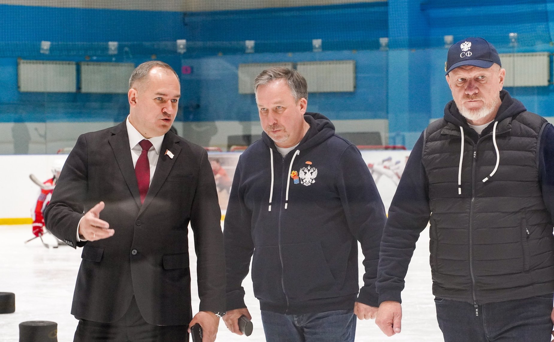 Сенаторы посетили Ледовый дворец Марий Эл