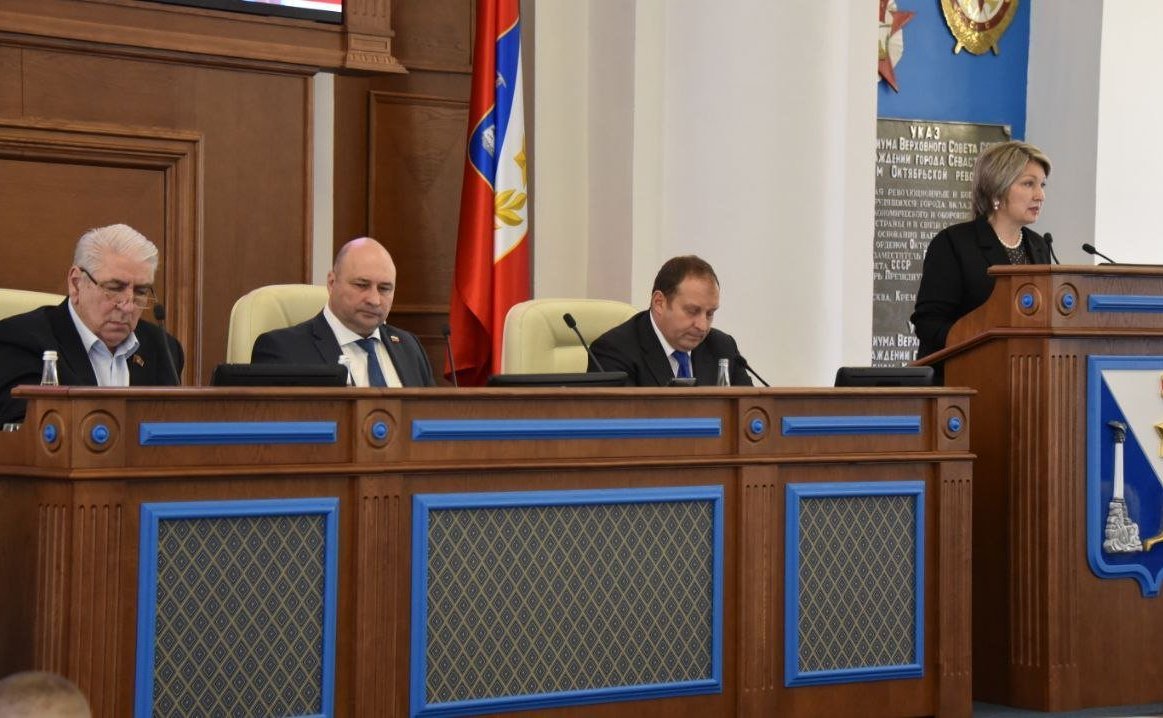 Екатерина Алтабаева приняла участие в пленарном заседании Законодательного собрания города