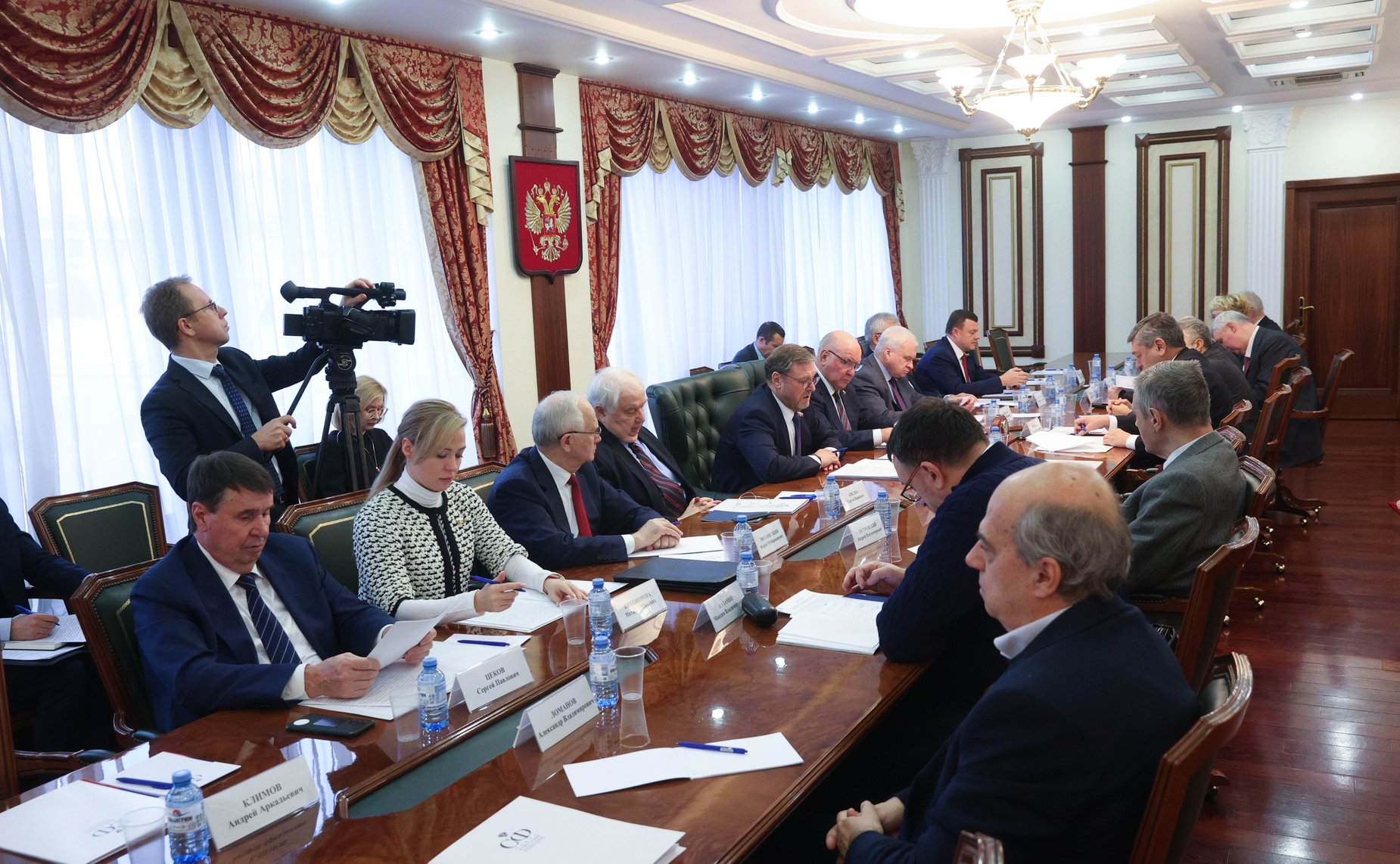 Круглый стол Комитета СФ по международным делам совместно с Комитетом СФ по экономической политике «Возрастающее значение российско-китайского сотрудничества в условиях формирования нового мирового порядка»