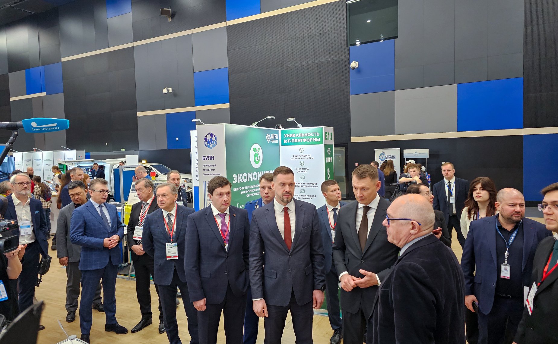 Александр Двойных выступил на пленарном заседании XXIV Международного Форума «Экология большого города» на тему «Устойчивая среда мегаполиса: как раскрыть экологический потенциал»