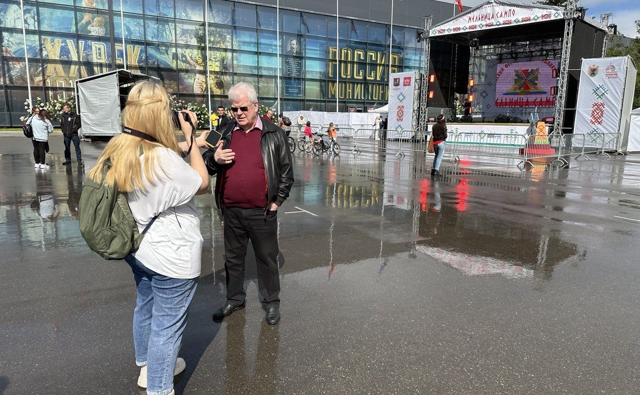Владимир Чижов посетил V Московский фестиваль культуры народов Карелии «Мельница Сампо» на ВДНХ