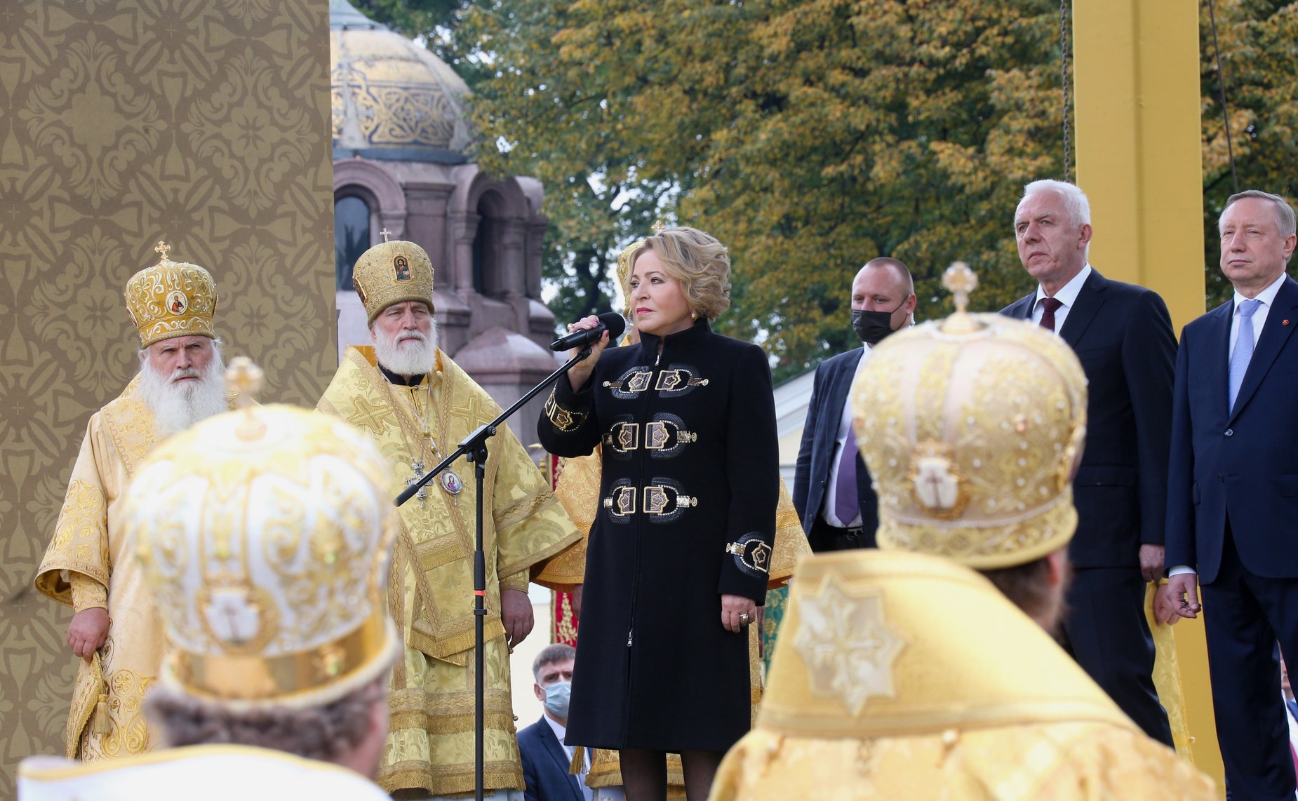 Валентина Матвиенко приняла участие в торжественных мероприятиях, приуроченных к памятной дате Санкт-Петербурга — Дню перенесения мощей святого благоверного князя Александра Невского