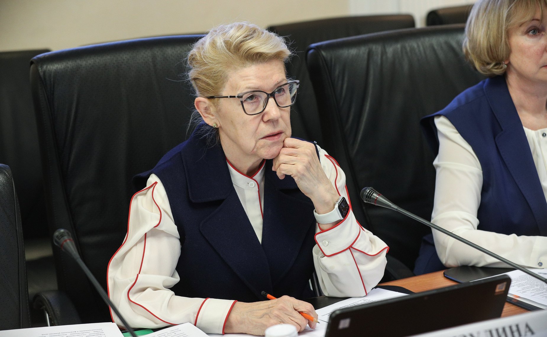 Елена Мизулина