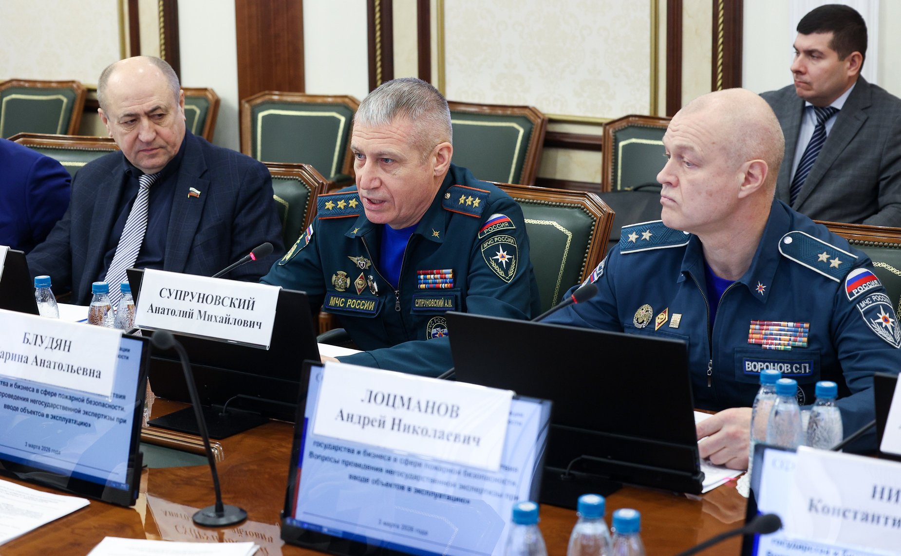 Круглый стол Комитета СФ по обороне и безопасности «Выстраивание эффективной модели взаимодействия государства и бизнеса в сфере пожарной безопасности. Вопросы проведения негосударственной экспертизы при вводе объектов в эксплуатацию»