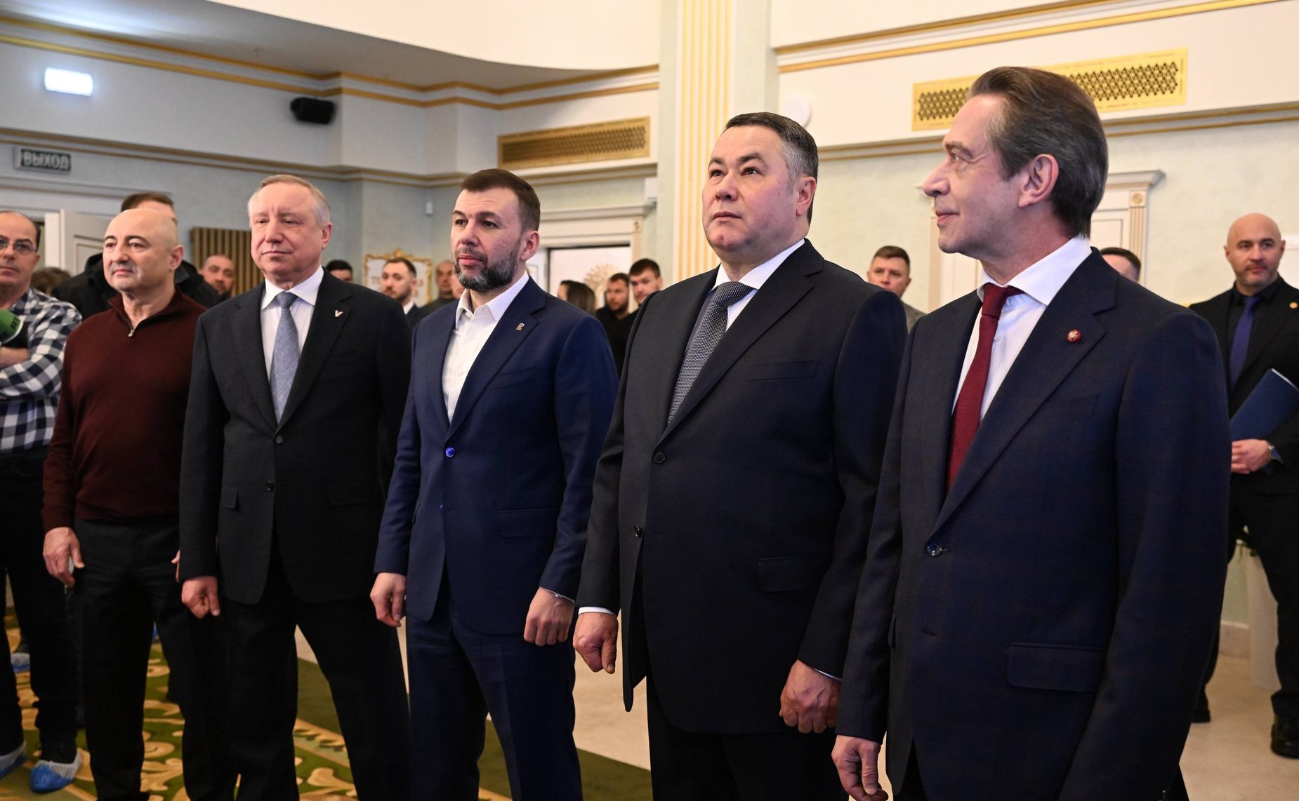 Александр Вайнберг принял участие в торжественной программе «Петербург – Мариуполь. Вместе навсегда!», приуроченная к открытию восстановленного драмтеатра в городе Мариуполе (ДНР)